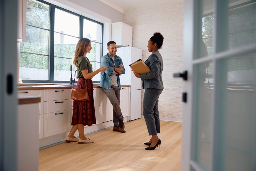 How Do Mortgage Interest Rates Effect the Home Selling Market?
